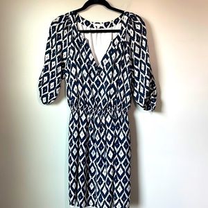 Shoshanna silk ikat print navy/white dress size 12